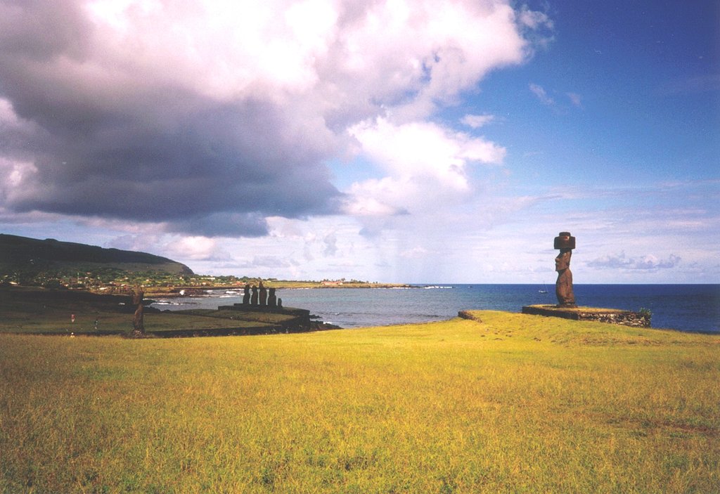 Moai Ko te Riku near Tahai with Hanga Roa