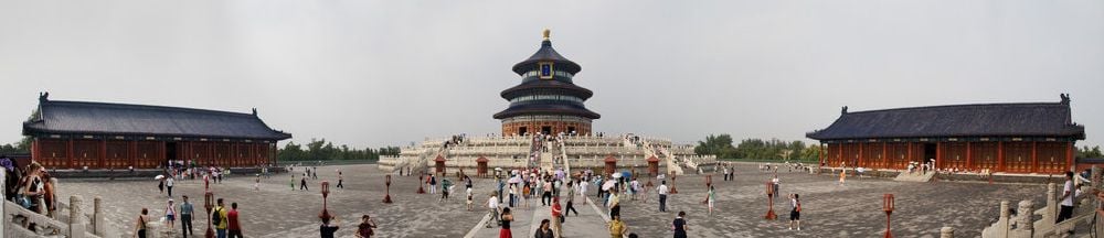 The Temple of Heaven, UNESCO World Heritage site, symbolizes the relationship between earth and heaven.[122]